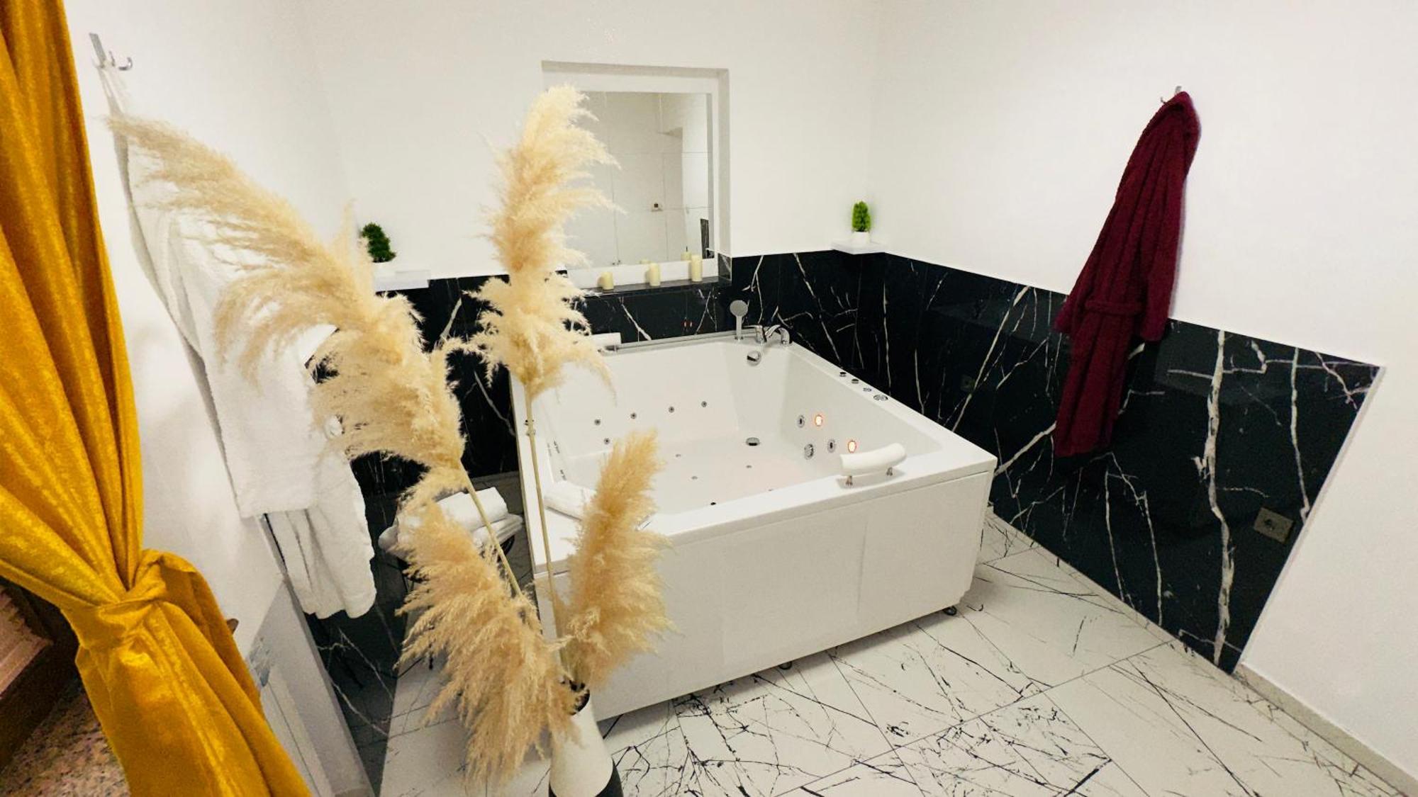 Hedonist Spa Jacuzzi Sarajevo Free Parking Екстер'єр фото