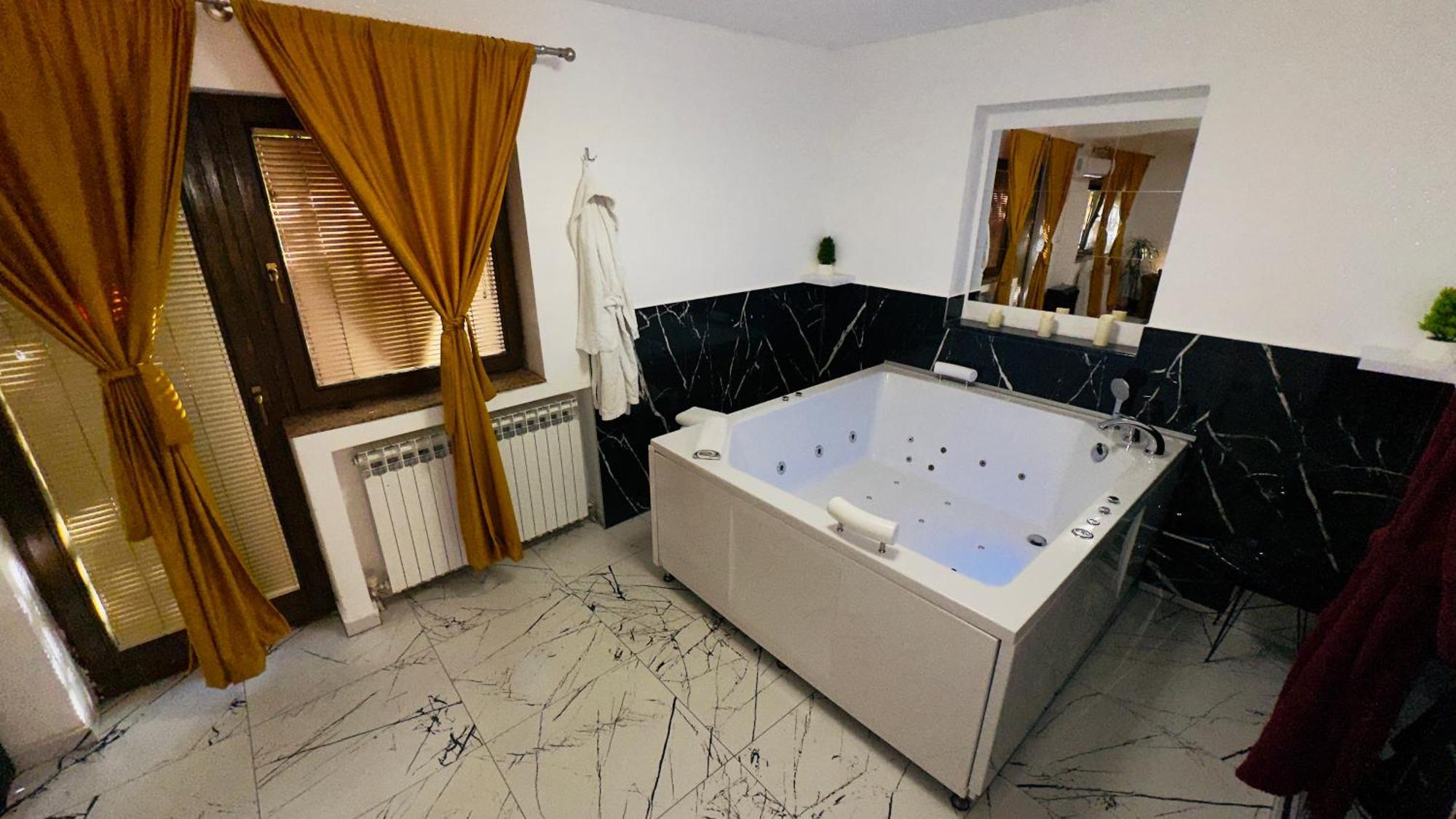 Hedonist Spa Jacuzzi Sarajevo Free Parking Екстер'єр фото